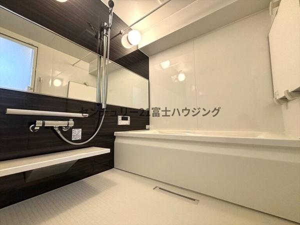 �_�ސ쌧����s�����C��2���ڂ̒��Ã}���V�����̗���