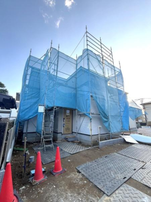 �_�ސ쌧������s���Z���̐V�z��ˌ��Ă̑O�ʓ��H�܂ތ��n�ʐ^