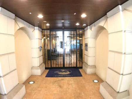 �_�ސ쌧����s�ғ����C��3���ڂ̒��Ã}���V�����̃G���g�����X