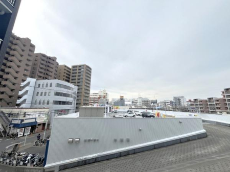 �_�ސ쌧������s�K���̒��Ã}���V�����̏Z�˂���̒��]�ʐ^