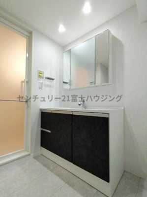 �_�ސ쌧������s���h�̒��Ã}���V�����̐��ʑ�E���ʏ�