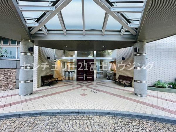 �_�ސ쌧����s�{����5���ڂ̒��Ã}���V�����̃G���g�����X