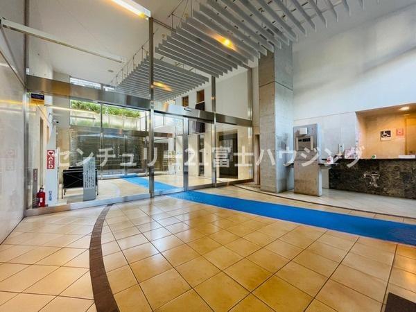 �_�ސ쌧����s�{����5���ڂ̒��Ã}���V�����̃G���g�����X