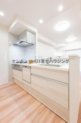 �_�ސ쌧����s�{����5���ڂ̒��Ã}���V�����̃L�b�`��