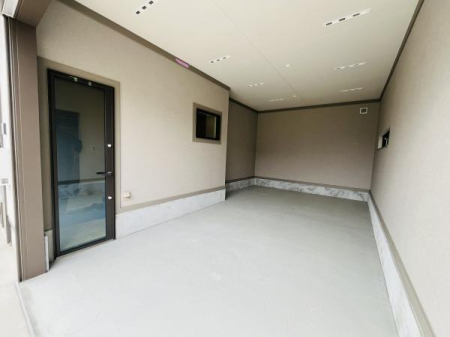 �_�ސ쌧������s������2���ڂ̐V�z��ˌ��Ă̒��ԏ�