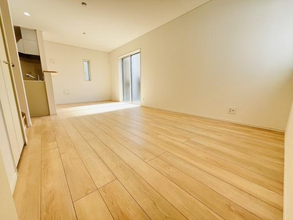 �_�ސ쌧������s���2���ڂ̐V�z��ˌ��Ẵ��r���O