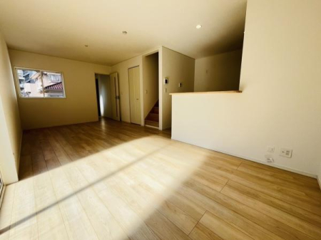 �_�ސ쌧������s���2���ڂ̐V�z��ˌ��Ẵ��r���O