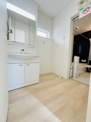 �_�ސ쌧������s���2���ڂ̐V�z��ˌ��Ă̐��ʑ�E���ʏ�