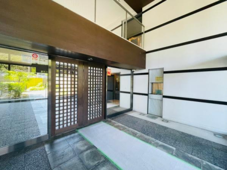 �_�ސ쌧����s���4���ڂ̒��Ã}���V�����̃G���g�����X