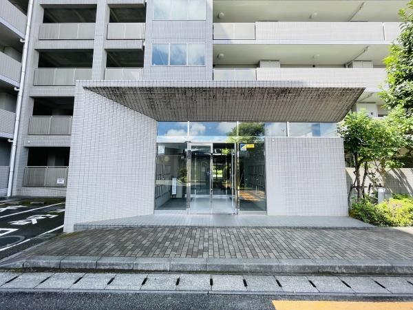 �_�ސ쌧���q�s���{�̒��Ã}���V�����̃G���g�����X