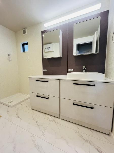 �_�ސ쌧������s������2���ڂ̐V�z��ˌ��Ă̐��ʑ�E���ʏ�