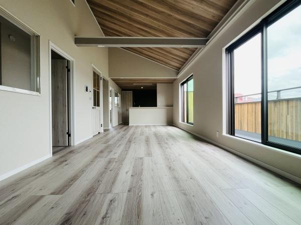 �_�ސ쌧������s������2���ڂ̐V�z��ˌ��Ẵ��r���O