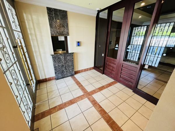 �_�ސ쌧������s������̒��Ã}���V�����̃G���g�����X