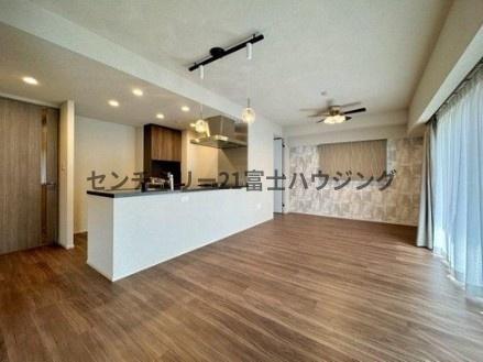 �_�ސ쌧����s�А��C��1���ڂ̒��Ã}���V�����̃��r���O