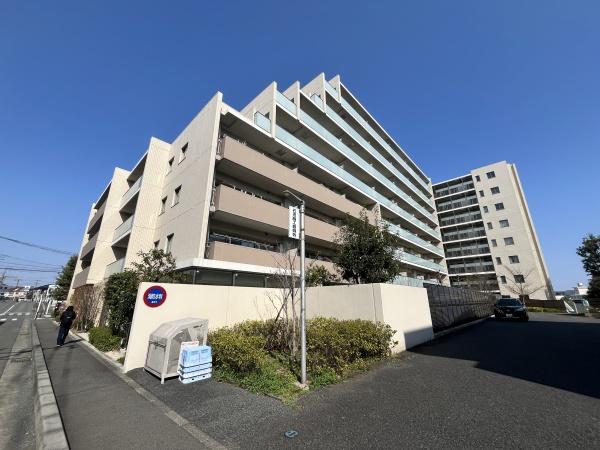 �_�ސ쌧�ɐ����s�Γc�̒��Ã}���V�����̂��̑����n