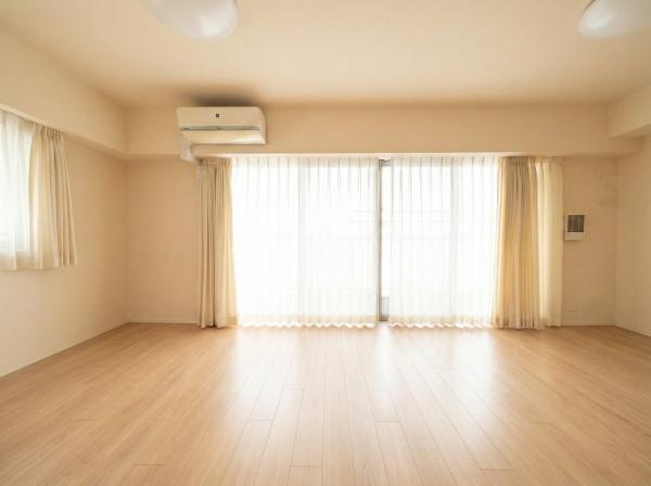 �_�ސ쌧�ɐ����s�Γc�̒��Ã}���V�����̃��r���O