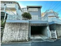 神奈川県藤沢市片瀬2丁目の中古一戸建ての現地外観写真