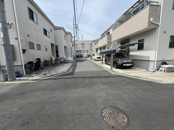 �_�ސ쌧������s�Ï��̓y�n�̑O�ʓ��H�܂ތ��n�ʐ^