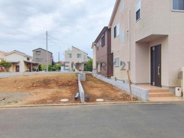 �_�ސ쌧������s�{��3���ڂ̓y�n�̑O�ʓ��H�܂ތ��n�ʐ^