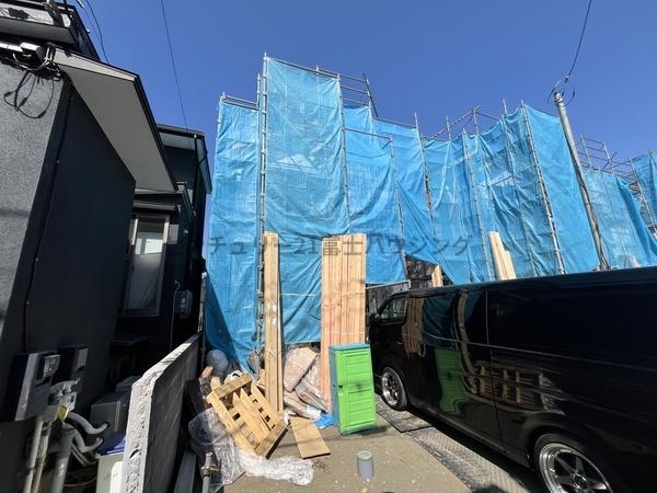 �_�ސ쌧������s���C�ݖk5���ڂ̐V�z��ˌ��Ă̌��n�O�ώʐ^