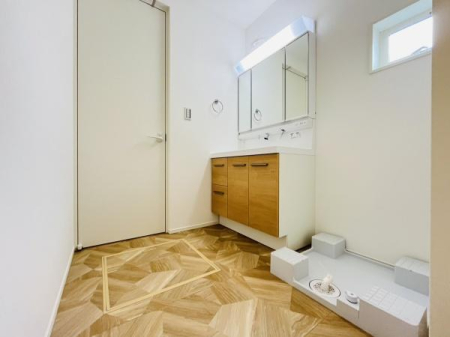 �_�ސ쌧������s���C�ݓ�4���ڂ̐V�z��ˌ��Ă̐��ʑ�E���ʏ�