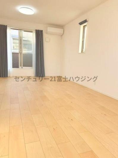 �_�ސ쌧������s����2���ڂ̒��È�ˌ��Ă̐Q��