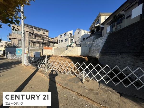 �_�ސ쌧��a�s���c3���ڂ̐V�z��ˌ��Ă̑S�̋��}