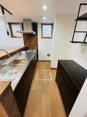 �_�ސ쌧������s�l�|3���ڂ̐V�z��ˌ��ẴL�b�`��