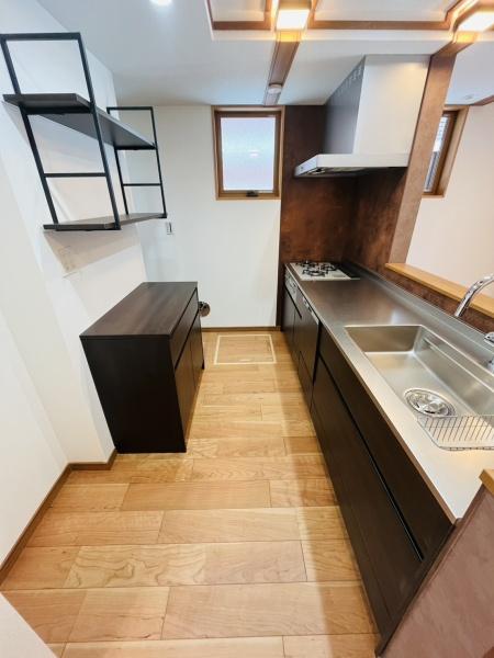 �_�ސ쌧������s�l�|3���ڂ̐V�z��ˌ��ẴL�b�`��