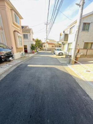 �_�ސ쌧������s�l�|3���ڂ̐V�z��ˌ��Ă̑O�ʓ��H�܂ތ��n�ʐ^