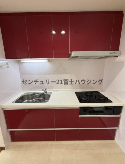 �_�ސ쌧����s����1���ڂ̒��Ã}���V�����̃L�b�`��