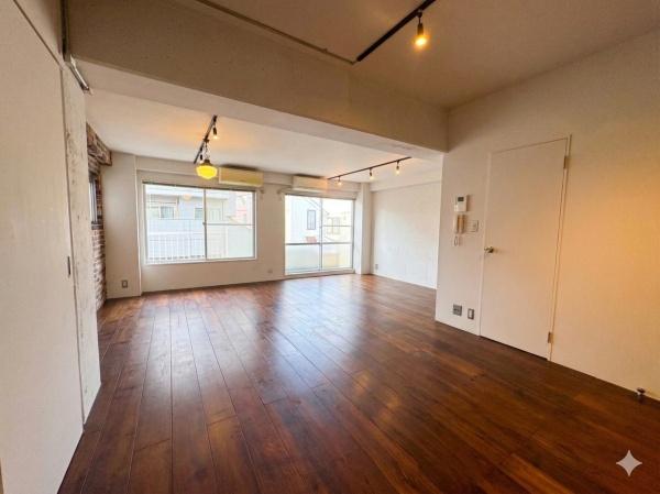 �_�ސ쌧���l�s�_�ސ��Z�p��4���ڂ̒��Ã}���V�����̃��r���O