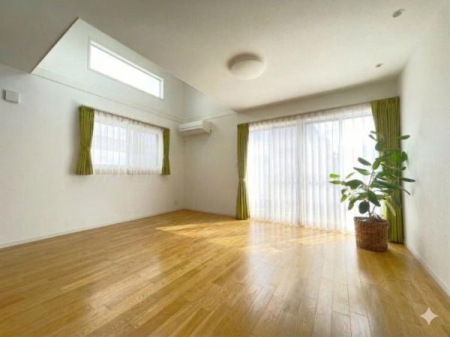 �_�ސ쌧����s�А��R5���ڂ̒��È�ˌ��Ẵ��r���O