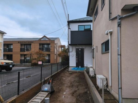 �_�ސ쌧������s�l�V���̐V�z��ˌ��Ă̂��̑����n