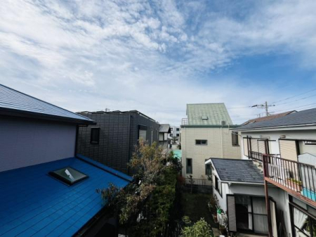 �_�ސ쌧������s�l�V���̐V�z��ˌ��Ă̏Z�˂���̒��]�ʐ^