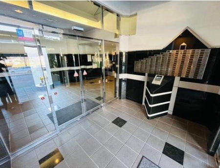 �_�ސ쌧����s�얼�̒��Ã}���V�����̃G���g�����X