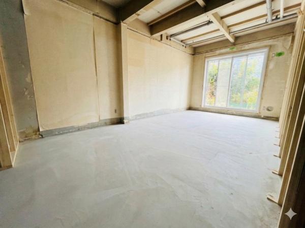 �_�ސ쌧����s���̒��Ã}���V�����̃��r���O