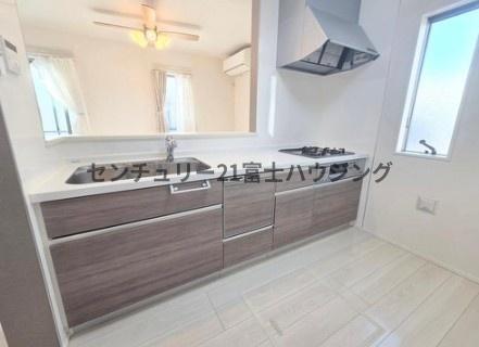 �_�ސ쌧������s�����̒��È�ˌ��ẴL�b�`��