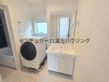 �_�ސ쌧������s�����̒��È�ˌ��Ă̐��ʑ�E���ʏ�