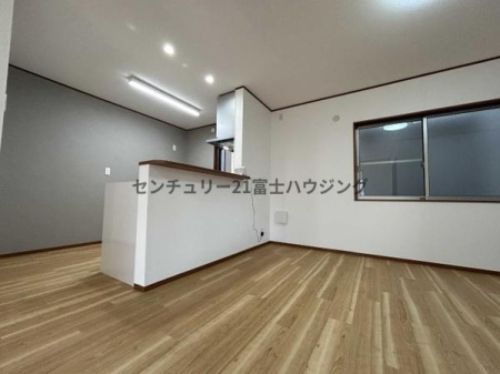 �_�ސ쌧����s���q�̒��È�ˌ��Ẵ��r���O