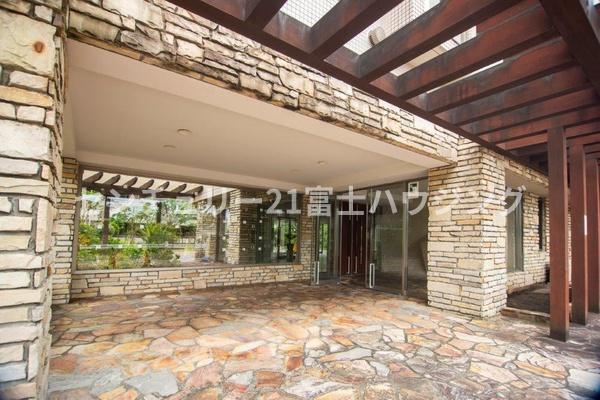 �_�ސ쌧����s�����C��2���ڂ̒��Ã}���V�����̃G���g�����X