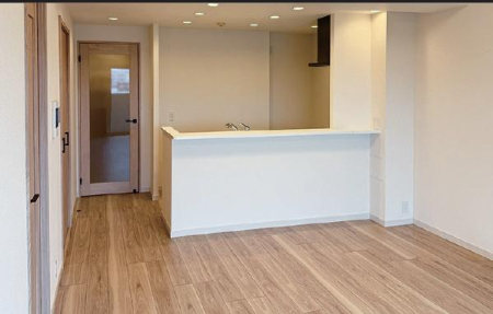 �_�ސ쌧����s�Ó��4���ڂ̒��Ã}���V�����̃��r���O