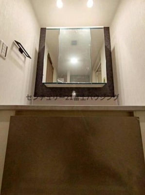 �_�ސ쌧����s���4���ڂ̒��Ã}���V�����̐��ʑ�E���ʏ�