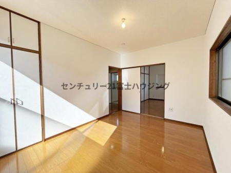 �_�ސ쌧������s���c1���ڂ̒��È�ˌ��Ă̐Q��