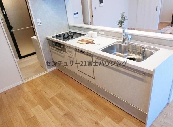 �_�ސ쌧����s����̒��Ã}���V�����̃L�b�`��