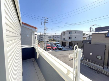 �_�ސ쌧������s�����u1���ڂ̐V�z��ˌ��Ă̏Z�˂���̒��]�ʐ^