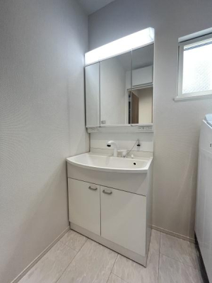 �_�ސ쌧������s����5���ڂ̒��È�ˌ��Ă̐��ʑ�E���ʏ�