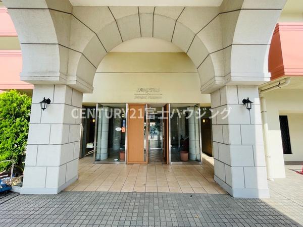 �_�ސ쌧����s���3���ڂ̒��Ã}���V�����̃G���g�����X