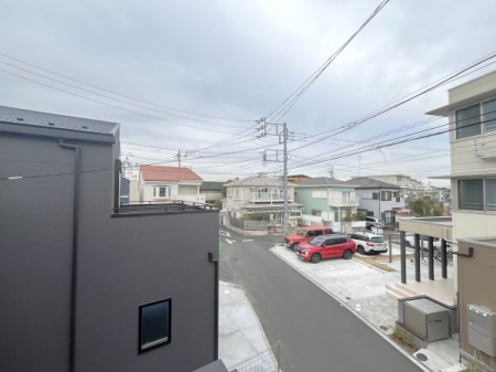 �_�ސ쌧������s�����u1���ڂ̐V�z��ˌ��Ă̏Z�˂���̒��]�ʐ^