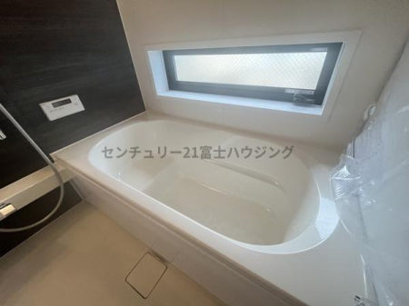 �_�ސ쌧������s����1���ڂ̐V�z��ˌ��Ă̗���